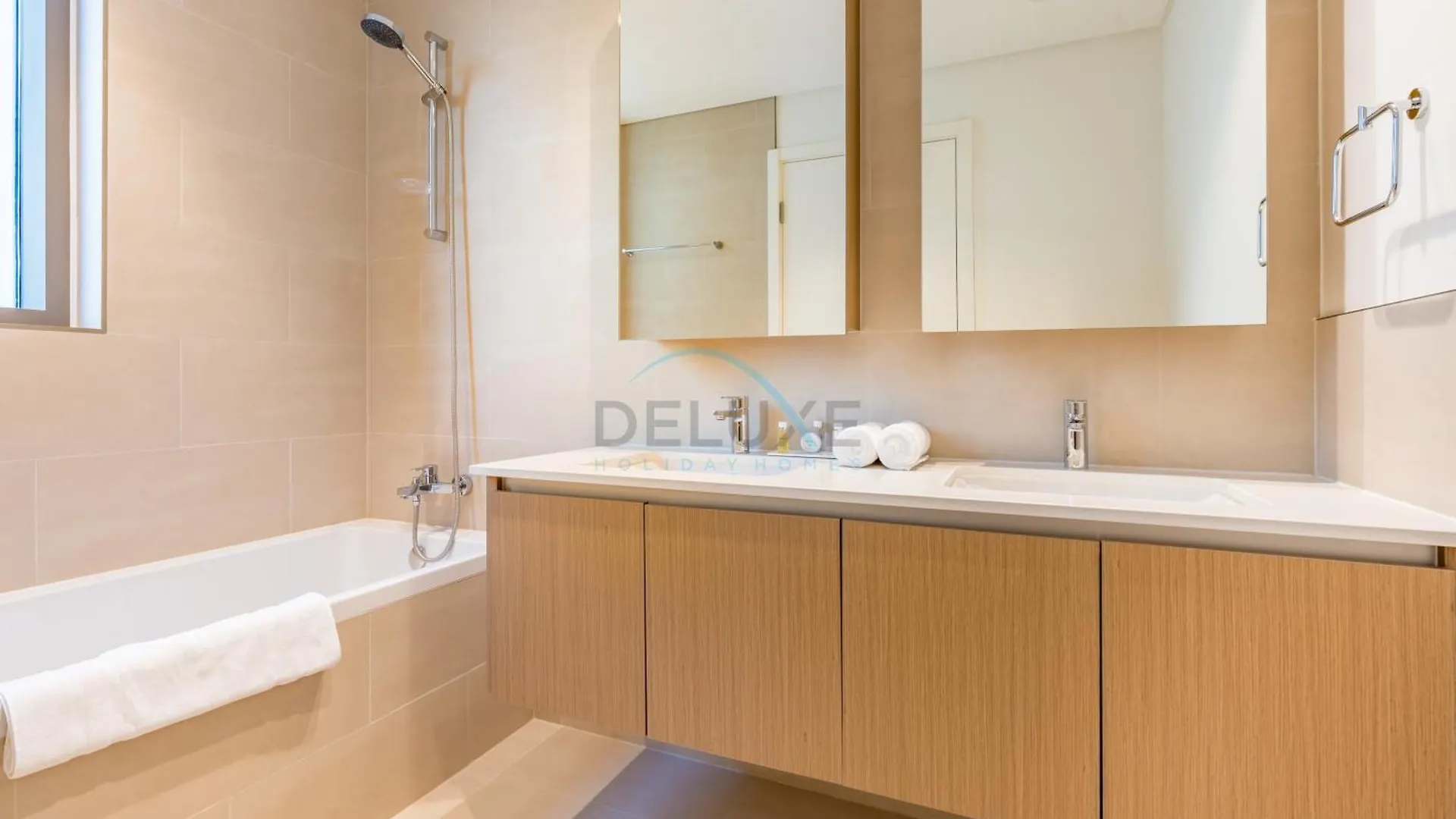 3 Bed Plus Maid'S Room Near Festival City Mall, Mins From Downtown Dubai, Rosewater At Creek Beach Building 2, Creek Beach By Deluxe Holiday Homes 0*, Dubai